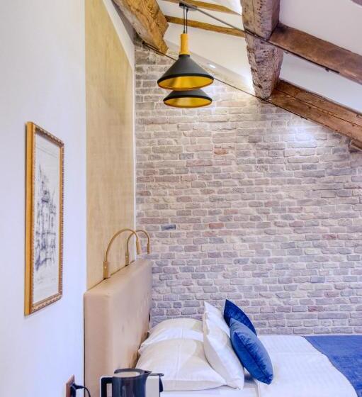 تختخواب و صبحانه Oblivion Luxury Rooms