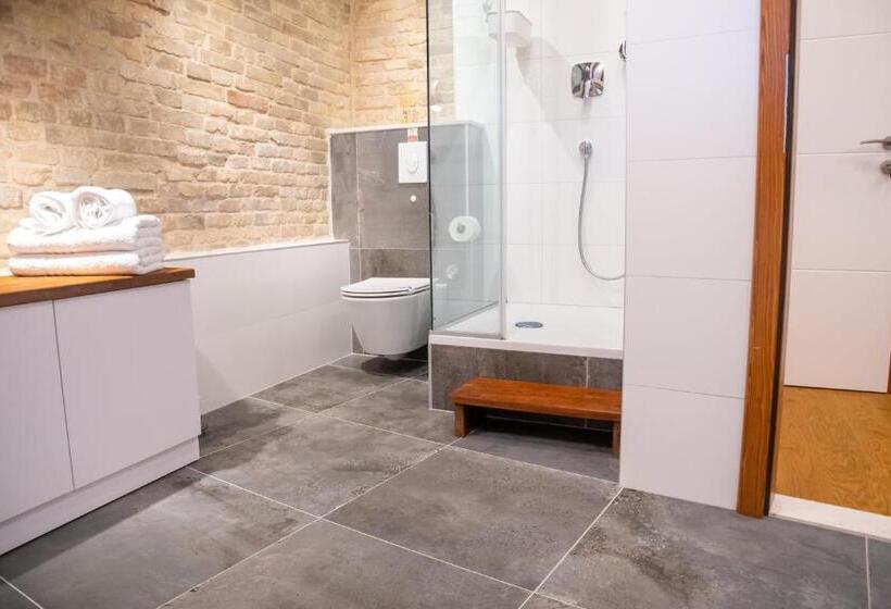 تختخواب و صبحانه Oblivion Luxury Rooms