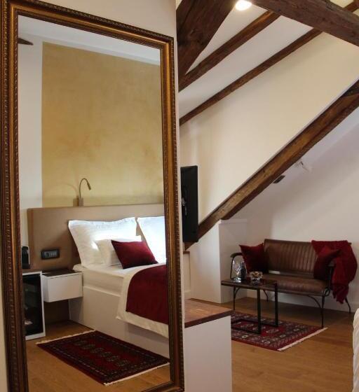 تختخواب و صبحانه Oblivion Luxury Rooms