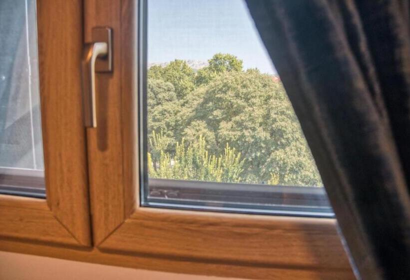 تختخواب و صبحانه Oblivion Luxury Rooms