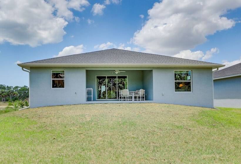 Bright Rotonda West Home W/ Patio, 7 Mi To Beach!