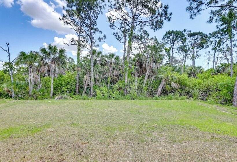 Bright Rotonda West Home W/ Patio, 7 Mi To Beach!