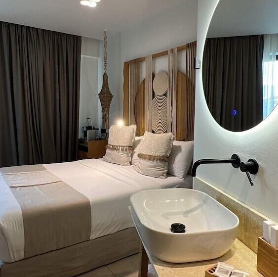 Cabana White Boutique Hotel & Suites