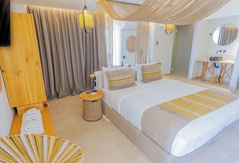 Cabana White Boutique Hotel & Suites