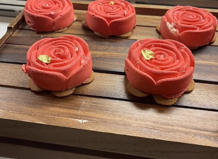 Cabana White Boutique Hotel & Suites