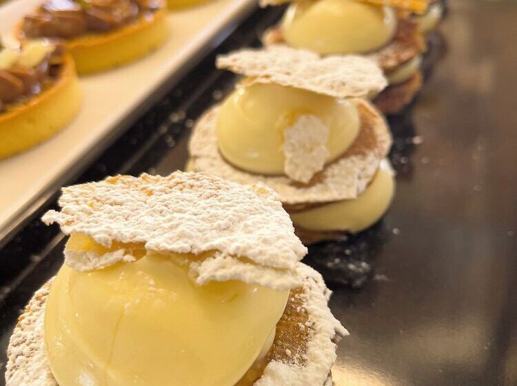 Cabana White Boutique Hotel & Suites