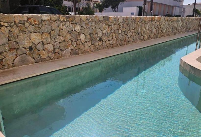 Cabana White Boutique Hotel & Suites