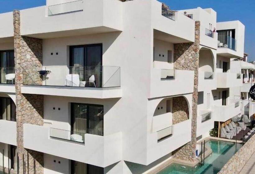 Cabana White Boutique Hotel & Suites