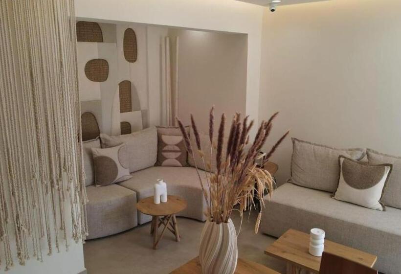 Cabana White Boutique Hotel & Suites