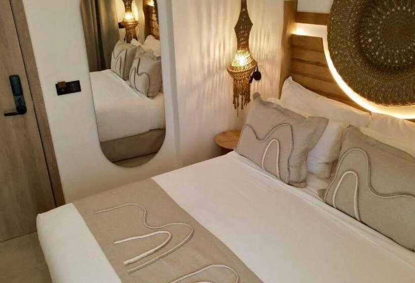 Cabana White Boutique Hotel & Suites