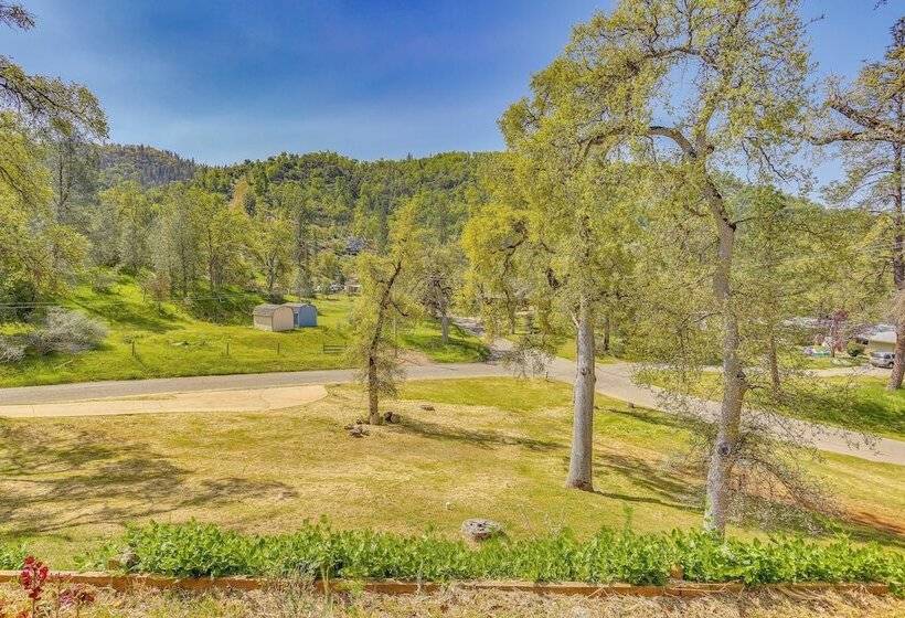 California Home   20 Mi To Yosemite National Park!