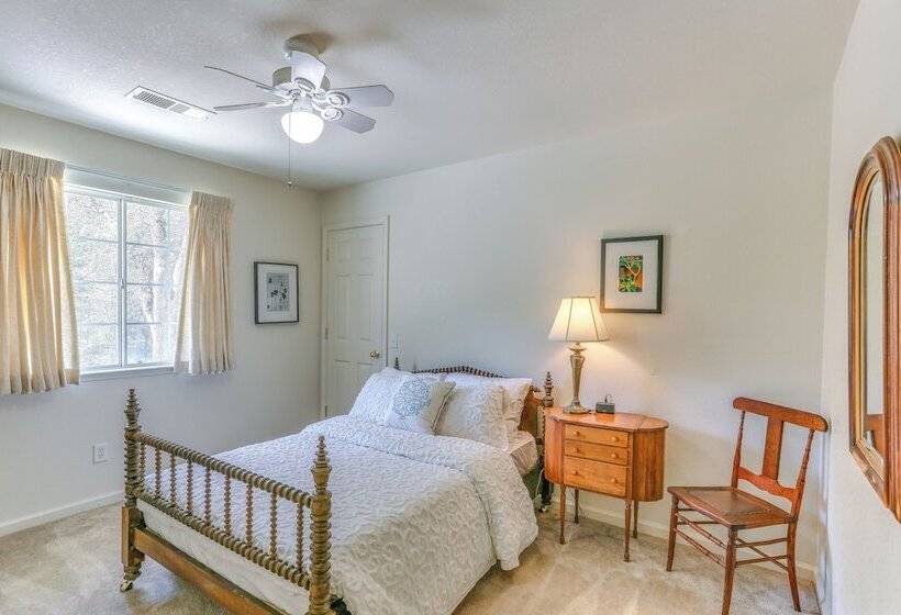 California Home   20 Mi To Yosemite National Park!