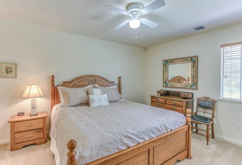 California Home   20 Mi To Yosemite National Park!