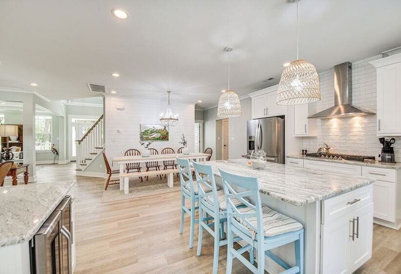 Cape Charles Home: Private Pier & Beach Front Deck