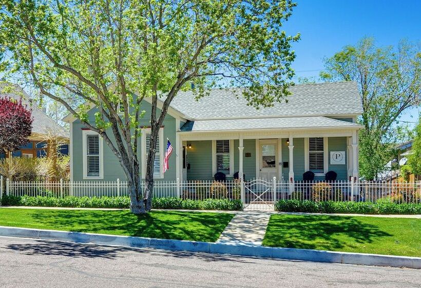 Walk To Courthouse Square: Quiet Home W/ Porch