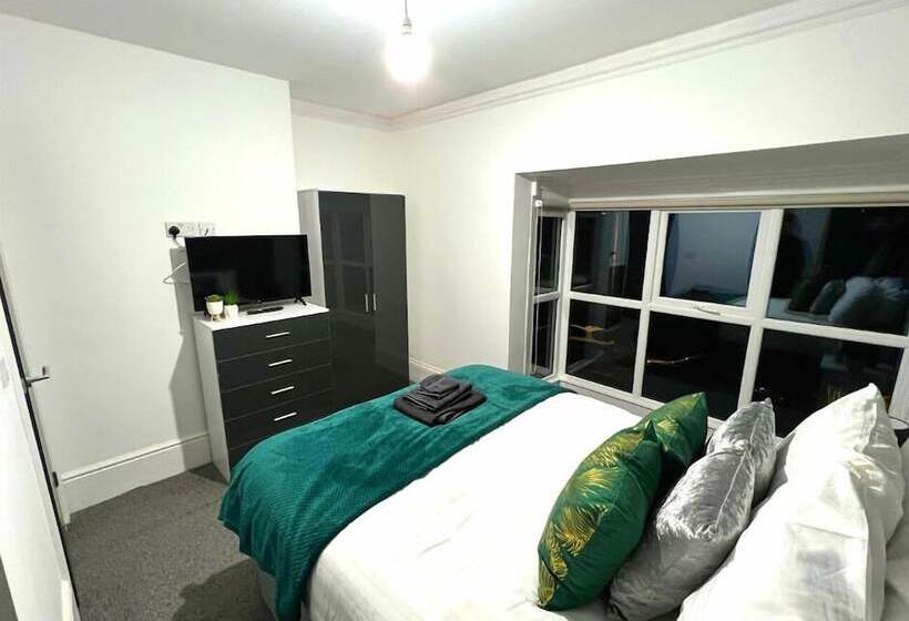 Chantry Suites By Sa Stays