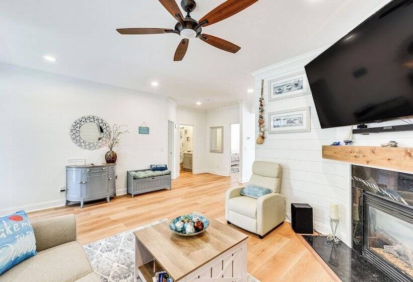 Charming Bluffton Home W/ Yard ~ 3 Mi To Beaches!