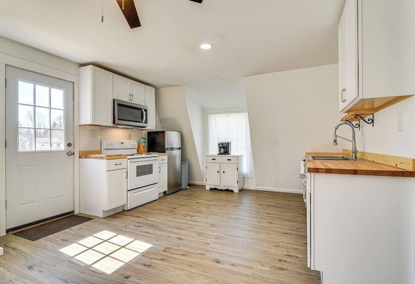Charming Maine Retreat Near Skiing & Atv Park!