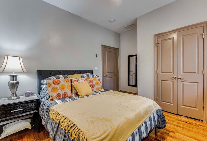 Chic Atlanta Home: Close To Downtown & Stadiums