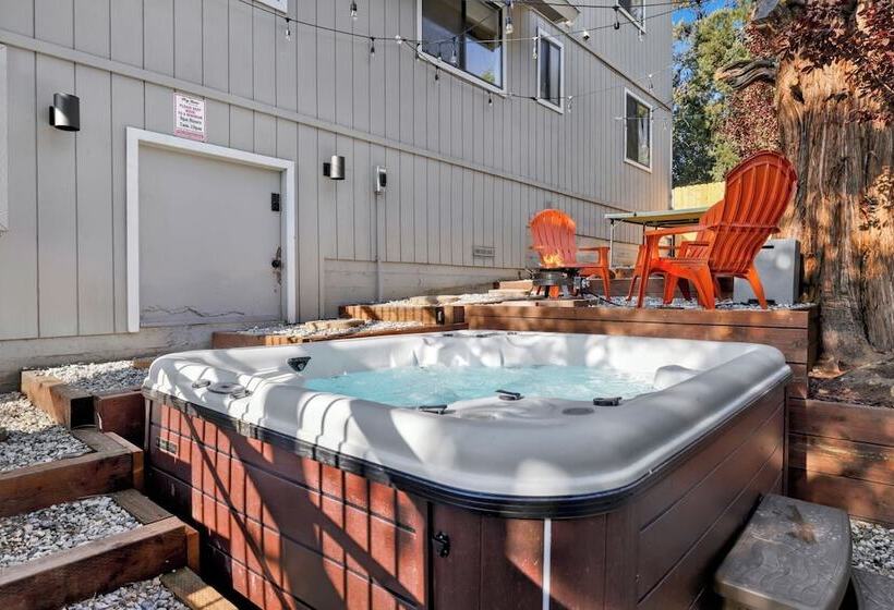 Chimney Peak Chalet #2048