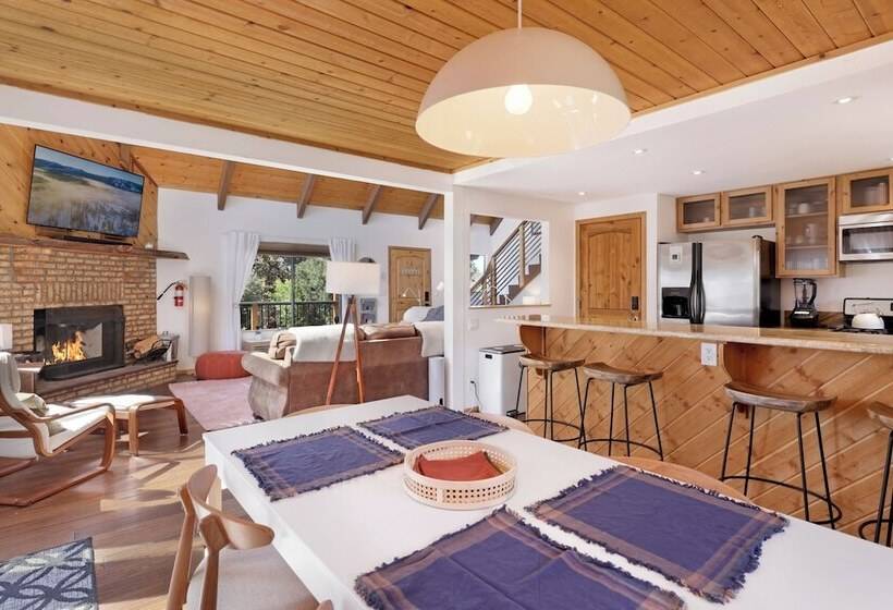 Chimney Peak Chalet #2048