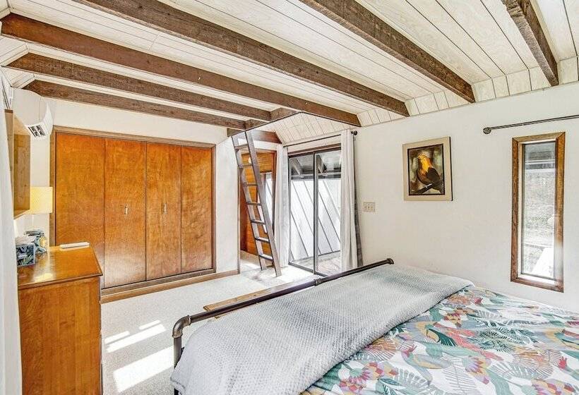 Cle Elum A Frame   Direct Yakima River Access!