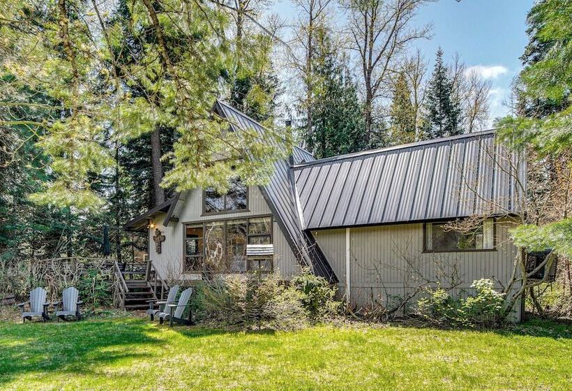 Cle Elum A Frame   Direct Yakima River Access!