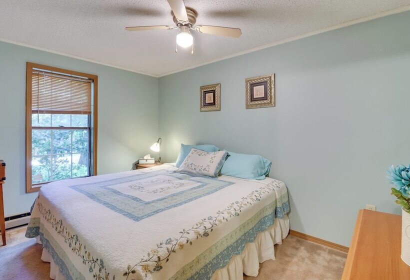 Cozy Albrightsville Home: 10 Mi To Pocono Raceway!