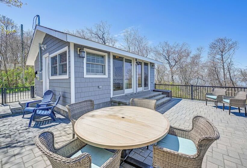 Cozy Baiting Hollow Bungalow: Views, Walk To Beach