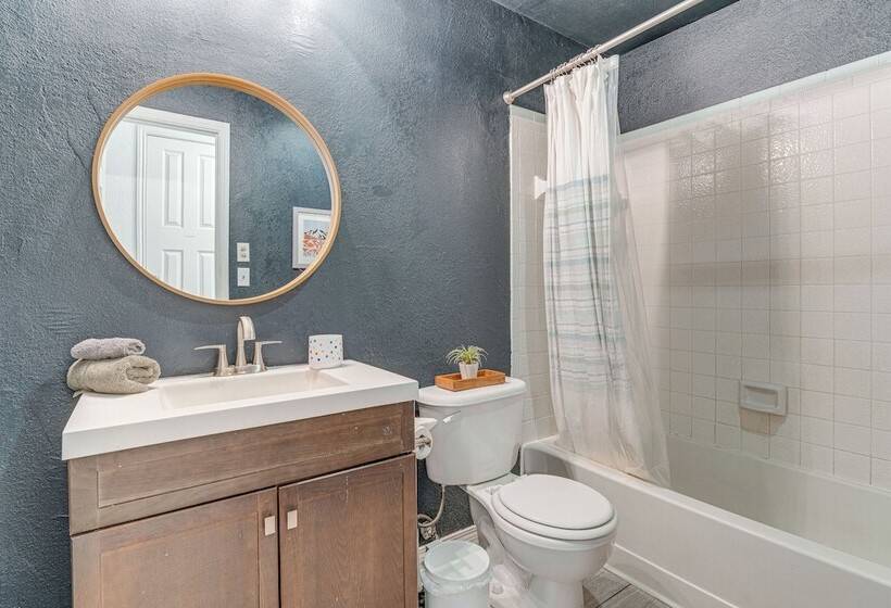 Modern Cedar Park Home: 20 Mi To Downtown Austin!