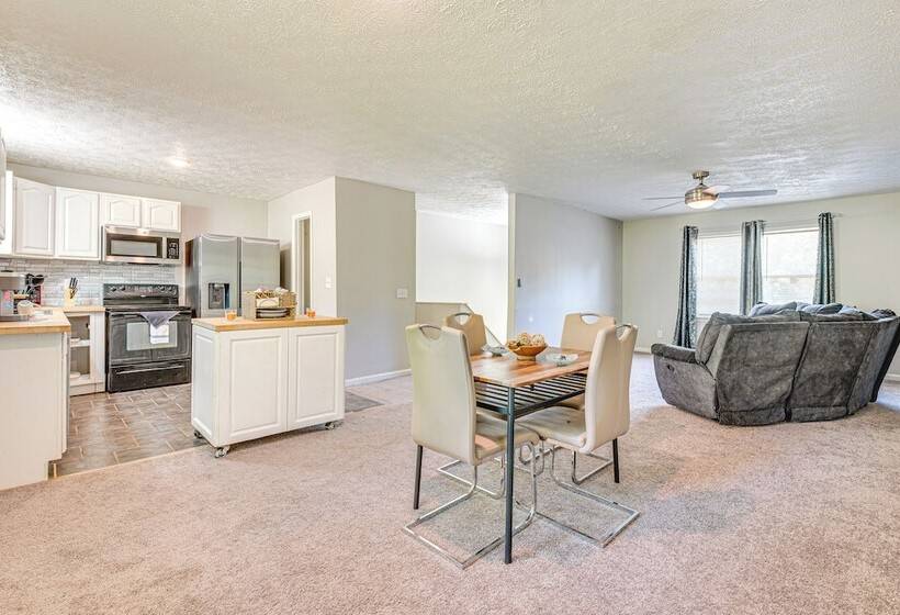 Douglasville Vacation Home ~ 16 Mi To Six Flags!