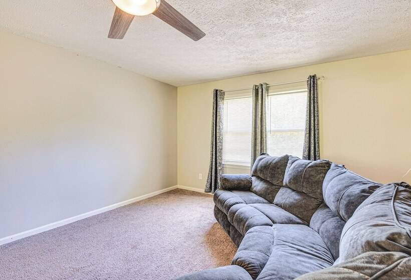 Douglasville Vacation Home ~ 16 Mi To Six Flags!