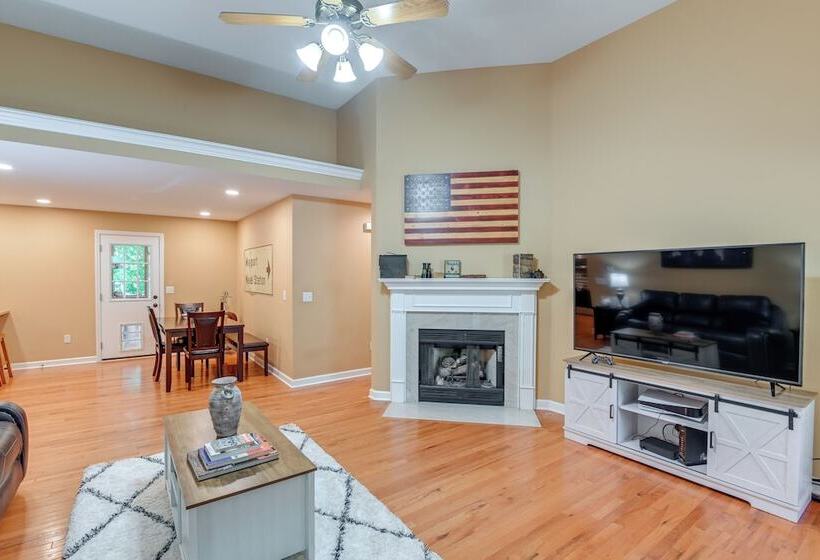 Cozy Hermitage Home W/ Deck: 11 Mi To Nashville!