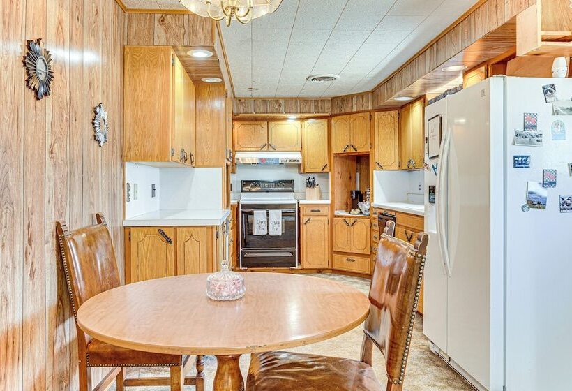 Cozy Oklahoma Family Home W/ Private Yard & Grill