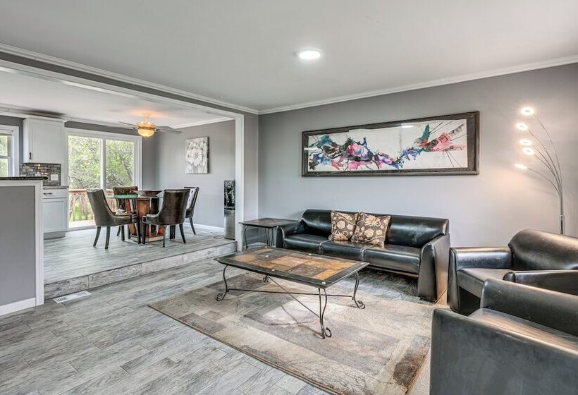 Cozy Silverwood Home: Near Golf Courses!