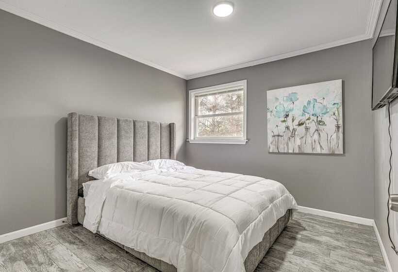 Cozy Silverwood Home: Near Golf Courses!