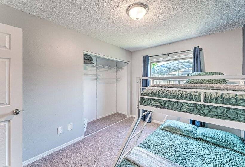 Saltwater Pool, Patio & Sunroom: Deltona Home!