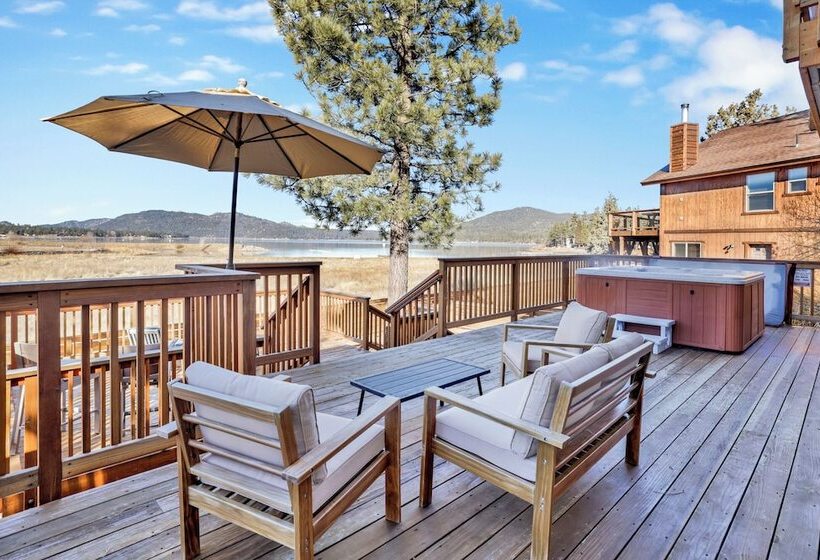 Eagle Escape On Big Bear Lake #2423