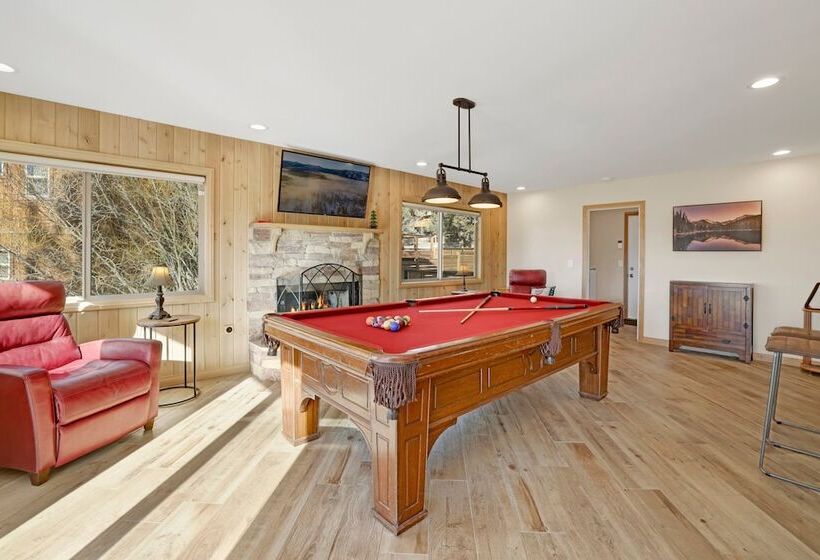 Eagle Escape On Big Bear Lake #2423