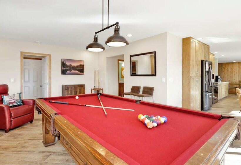 Eagle Escape On Big Bear Lake #2423