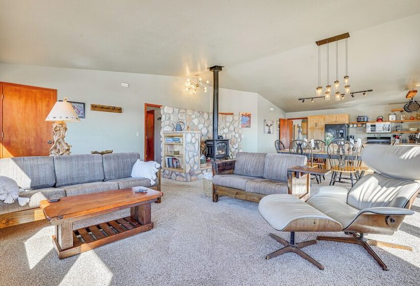 24str 00027 Fairplay Cabin W/ Mountain Views!