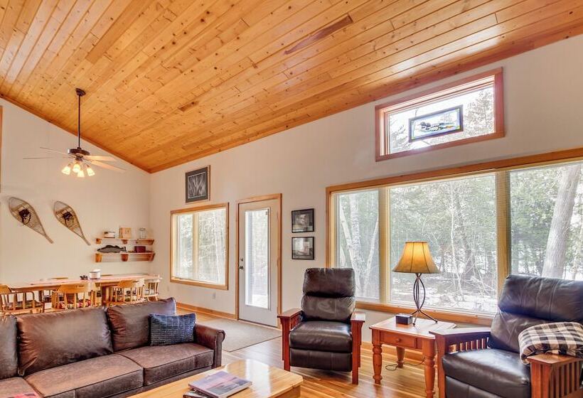 Family Cabin W/ Private Dock On Caribou Lake!