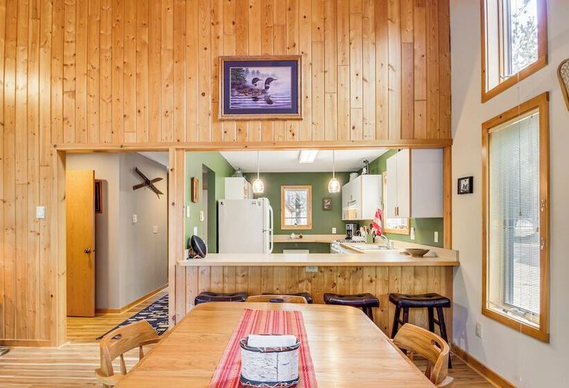 Family Cabin W/ Private Dock On Caribou Lake!