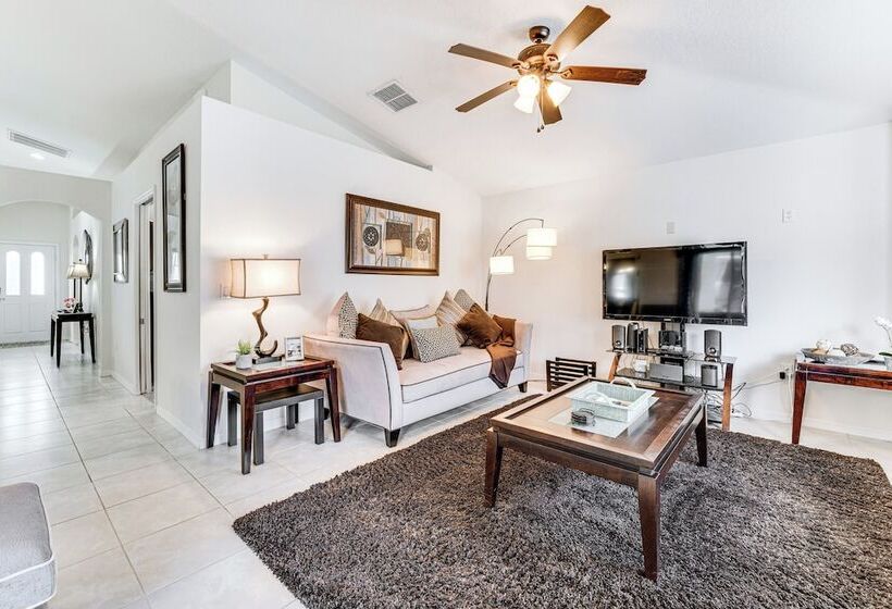 Near Golf & Wdw: Family Friendly Home In Davenport