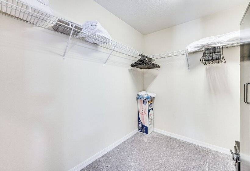 Near Golf & Wdw: Family Friendly Home In Davenport