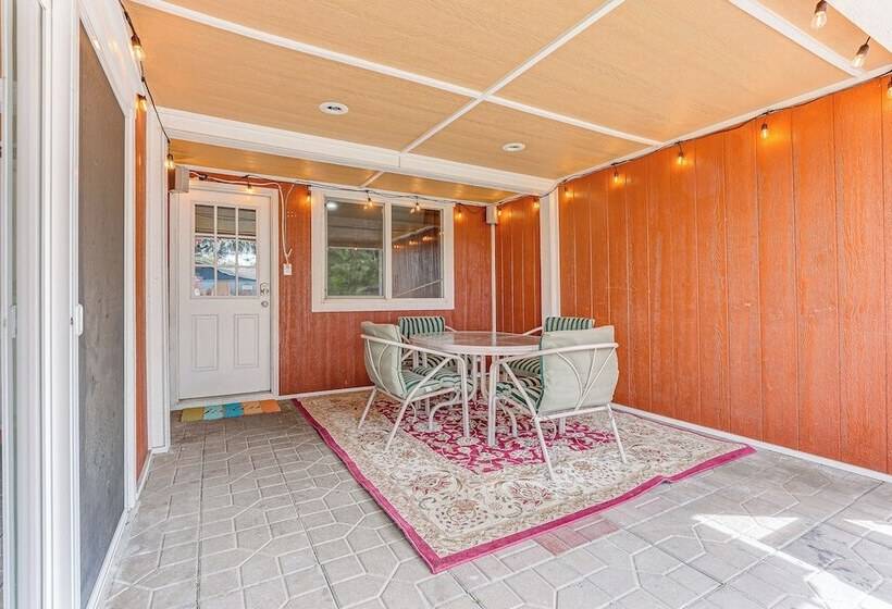 Family Spokane Valley Home W/ Patio & Gas Grill!