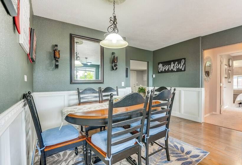 Family Spokane Valley Home W/ Patio & Gas Grill!