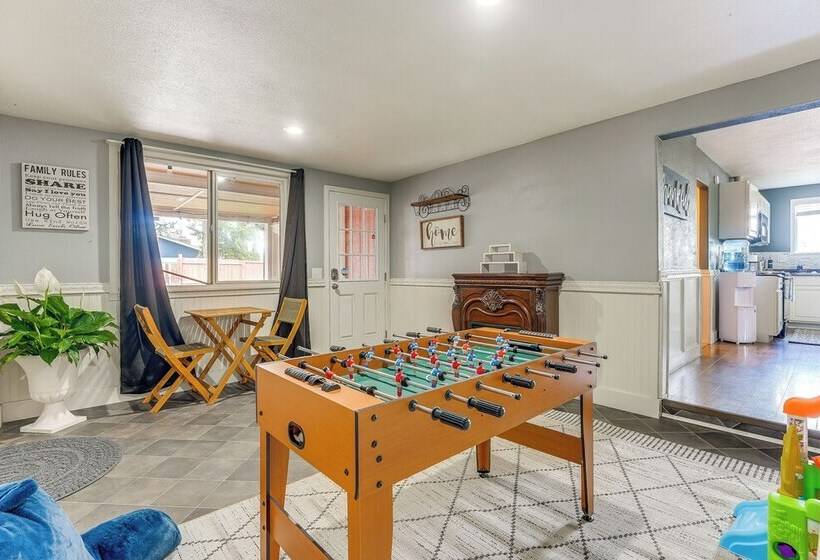 Family Spokane Valley Home W/ Patio & Gas Grill!