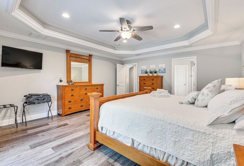 Fort Walton Beach House: Lanai W/ Saltwater Pool!