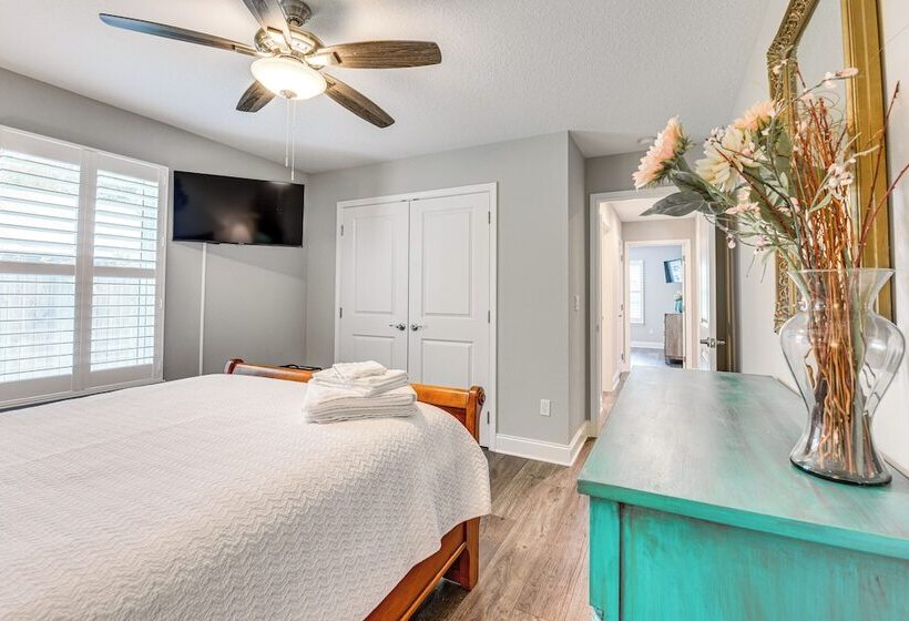 Fort Walton Beach House: Lanai W/ Saltwater Pool!